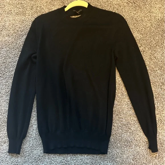 Louis Vuitton Sweater - Picture 2 of 3